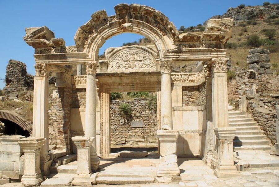 Ephesus Full-Day Tour from Kusadasi or Selcuk - Temple of Artemis and Sirince: ruins to wine without the chaos