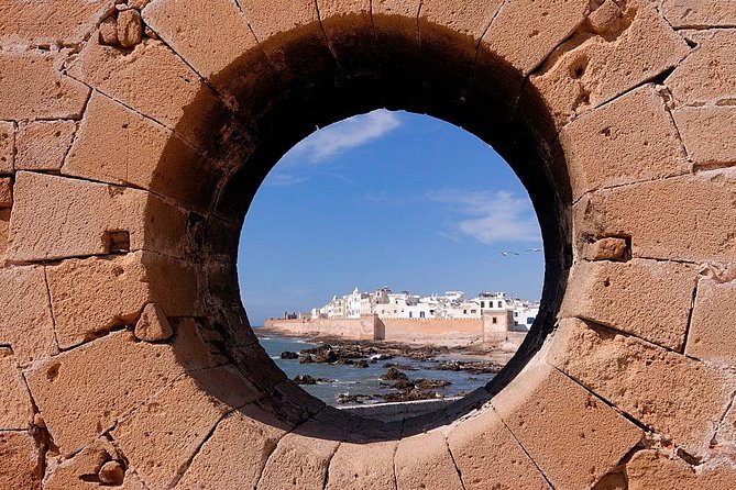 Explore Essaouira on a Day Trip from Marrakech - Fish market stop and seafood lunch: plan your meal budget