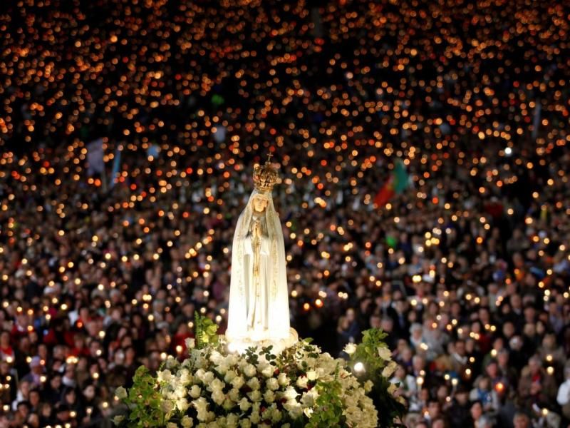 Fátima and Coimbra Full-Day Tour from Porto - Santuário de Fátima: Basilica, Apparitions Chapel, and your own time to stand in it