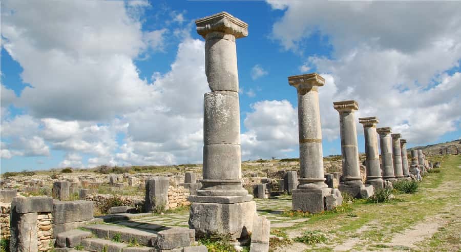 Fes: Volubilis Roman Ruins, Mouly Idriss, & Meknes Day Trip - Photo stops with purpose: Ain Lah, Zagotta, the dam, and Rif Mountain