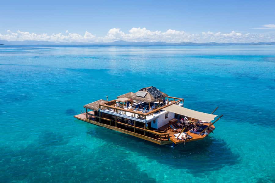 Fiji: Cloud 9 Floating Bar and Pizzeria Day Trip - Your Floating Base: Two Levels, Sunbeds, and DJ Soundtrack