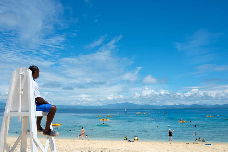 Fiji: South Sea Island Full Day Trip with Lunch & Drinks - Lunch on South Sea Island: BBQ buffet plus the meke performance