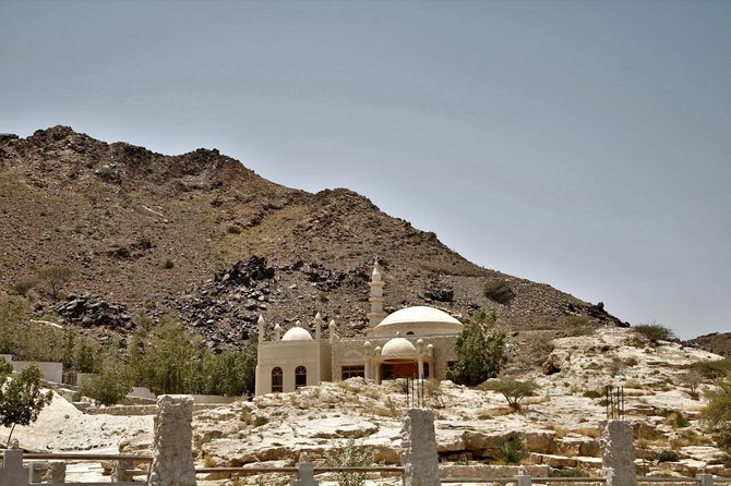 Five Emirates Full Day Tour from Dubai with Hotel Transfers - Ras Al Khaimah and the Hajar Mountains Drive: The Scenery Shift You’ll Notice