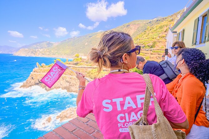 Florence: Cinque Terre Park Day Trip with Optional Street Food - Manarola: Cliffside Views and How to Use Your Hour
