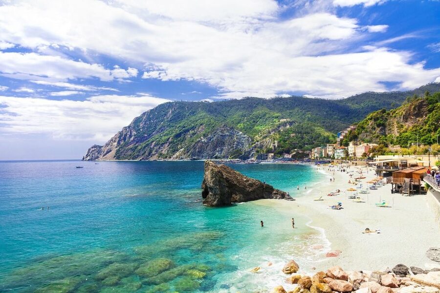 Florence: Day Trip to Cinque Terre with Optional Street Food - Meet-Up at Stazione Montelungo: Get Your Bearings Fast
