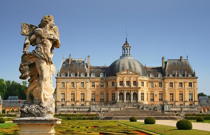 Fontainebleau and Vaux-Le-Vicomte Castle Small-Group Day Trip From Paris - Key things to know before you go
