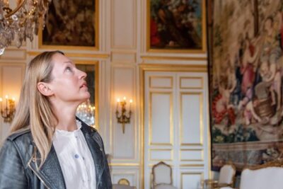 Fontainebleau and Vaux le Vicomte Chateaux Day Trip from Paris - Château time without a live guide: how the self-guided setup works