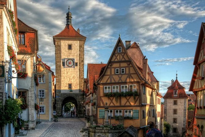 Frankfurt Super Saver: Neuschwanstein Castle and Rothenburg Day Trip - Price and value: is $597.38 worth it from Frankfurt?