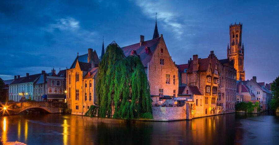 From Amsterdam: Bruges Day Trip in English with Boat Option - From Aloha Bowling to Bruges: how the day starts and flows