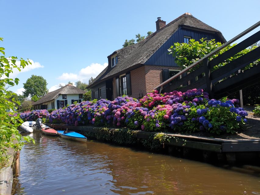 From Amsterdam: Giethoorn Day Trip with Small Electric Boat - Key things that make this trip work