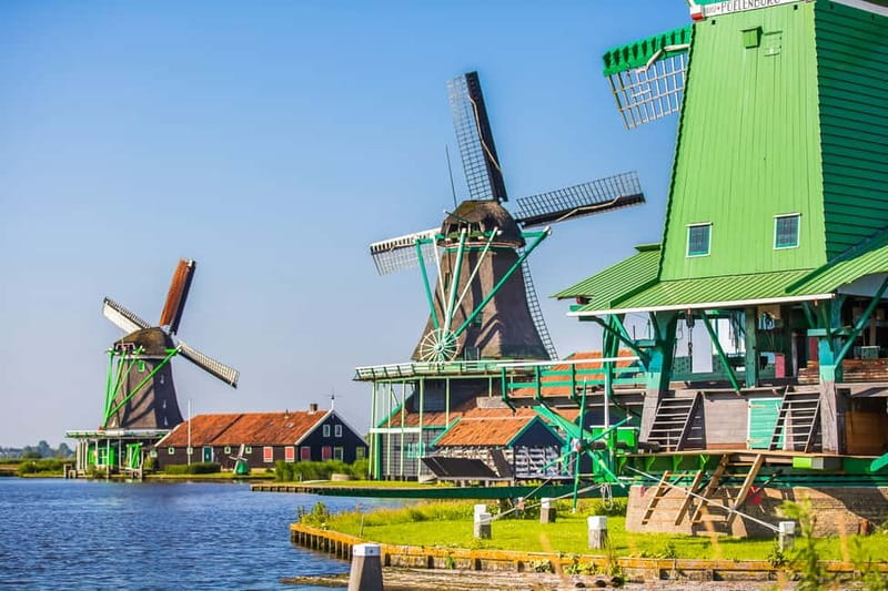 From Amsterdam: Zaanse Schans, Volendam, and Marken Day Trip - Wooden shoe factory and clog craft: more than kitsch