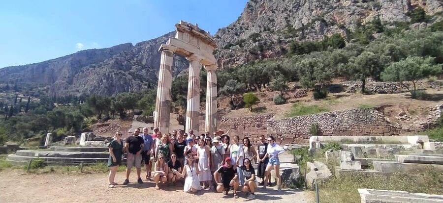 From Athens: Delphi Day Trip & Arachova Village Stop - A 10-Hour Delphi Day Trip That Actually Feels Organized