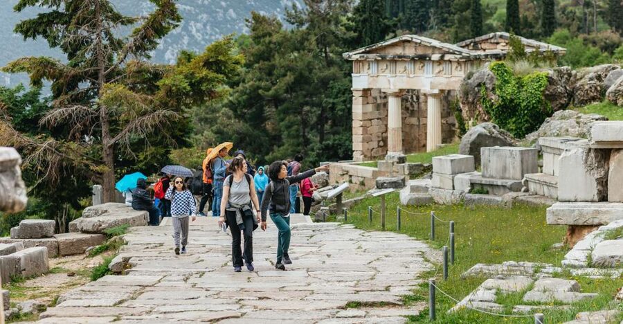 From Athens: Small-Group Delphi, Museum & Arachova Day Trip - Who Should Book This Delphi and Arachova Day Trip