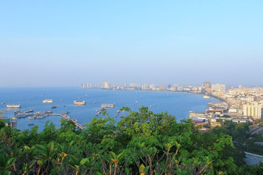 From Bangkok: Day Trip to Pattaya City & Sanctuary of Truth - Pattaya Beach and shopping time: where you control the pace