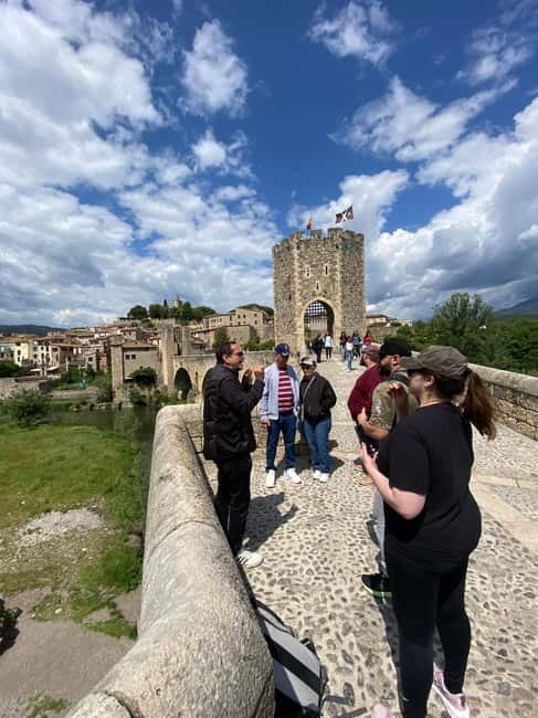 From Barcelona: Girona, Besalú & Medieval Villages Day Trip - Pace and Comfort: What You Need to Know Before You Commit