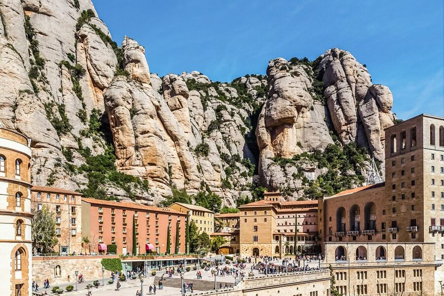 From Barcelona: Montserrat Day Trip with Optional Tickets - Meeting point, coach comfort, and the logistics that keep the day calm
