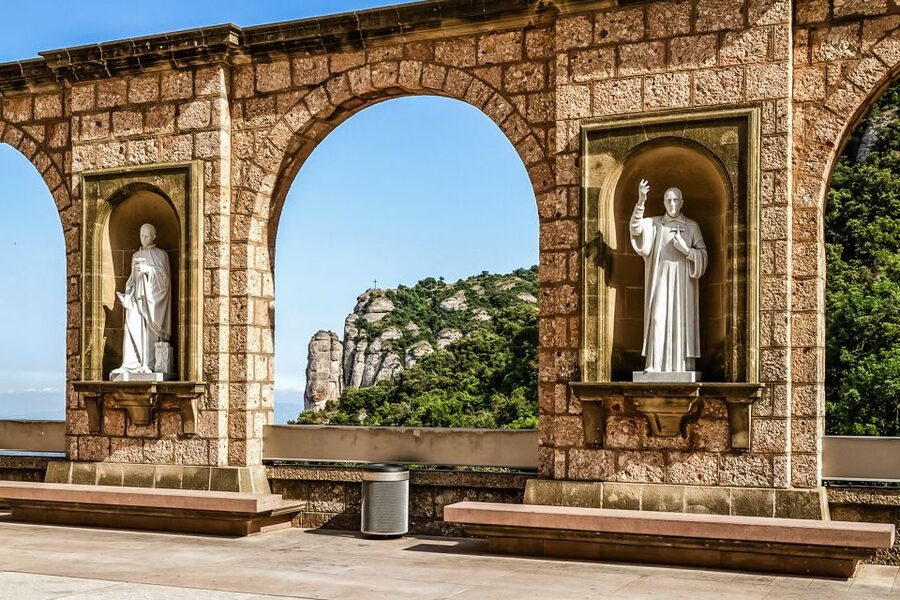 From Barcelona: Montserrat Day Trip with Optional Tickets - Guided Abbey time: Benedictine spaces and the meaning behind the stones