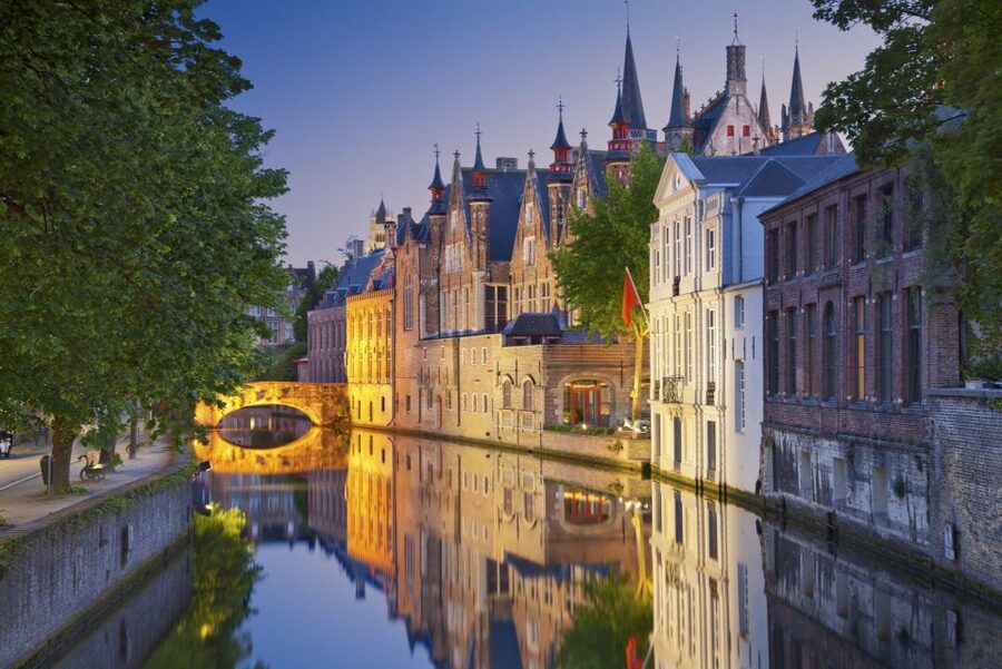 From Brussels: Bruges Day Trip with Boat Tour Option (ES) - Key takeaways before you go