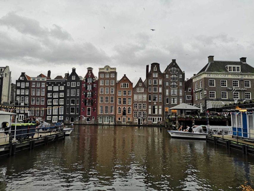 From Brussels: Day Trip to Amsterdam with Canal Boat Cruise - The 1-Hour Canal Boat Cruise: How to Get Better Photos and Easier Listening
