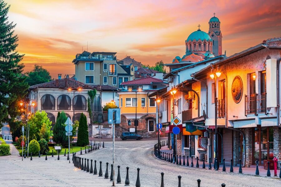 From Bucharest: Full-Day Trip to Bulgaria - The border reality at Giurgiu–Ruse (and how to handle it)