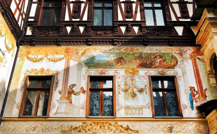 From Bucharest: Peles Castle, Brasov & Bran Castle Day Trip - Price and value: is it worth paying entrance fees separately?