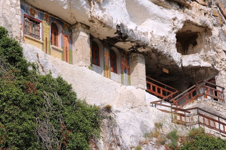 From Bucharest: Small Group Day Trip to Medieval Bulgaria - UNESCO Ivanovo Rock Churches: Carved Chapels in a Gorge