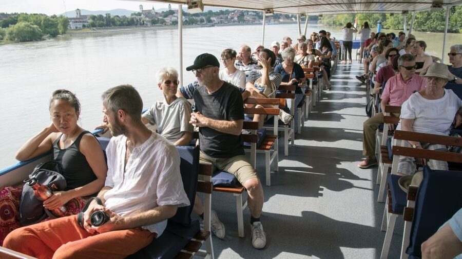 From Budapest: Danube Bend Day Trip in English - Who This Tour Suits Best