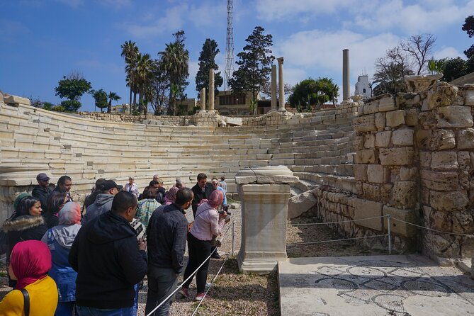 From Cairo: Alexandria Catacombs and Citadel Day Trip with Lunch - Lunch at Qaitbay time: seafood, then sights