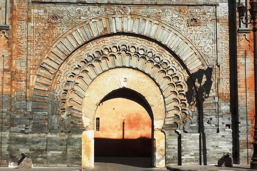From Casablanca: Marrakech Guided Day Trip with Camel Ride - Djemaa el-Fna Square: The Open-Air Performance Square