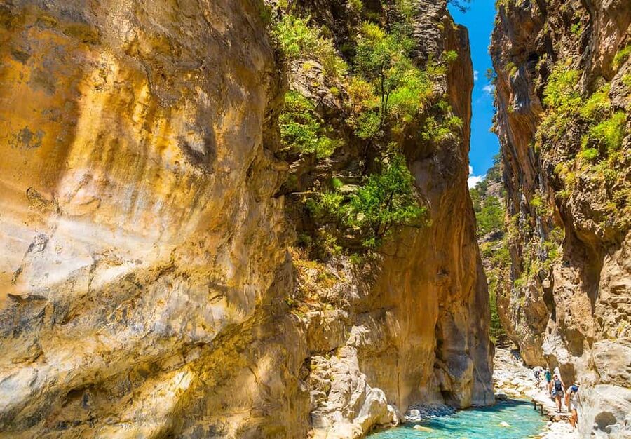 From Chania/Kalyves: Full-Day Samaria Gorge Hiking Day Trip - Getting to Omalos: air-conditioned buses and a morning that starts early