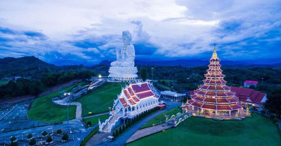 From Chiang Mai: Chiang Rai's Temples Exploration Day Trip - Hot spring steam stop: a short pause that resets you