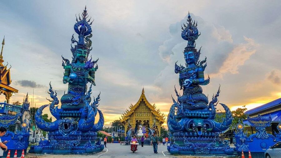 From Chiang Mai: Chiang Rai's Temples Exploration Day Trip - Wat Rong Khun (White Temple): mirrors, symbolism, and how to slow down