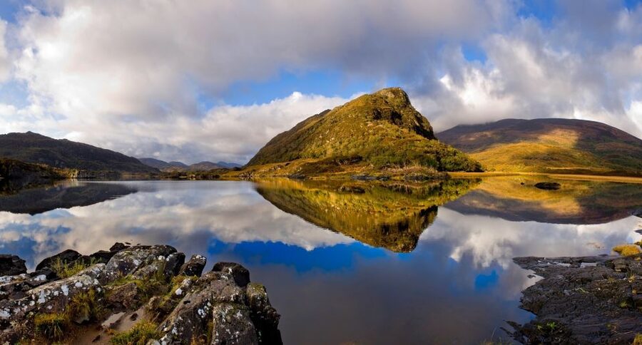 From Cork: Ring of Kerry Guided Day Trip - Dingle Bay and Inch Beach: coastal views that earn their photo time