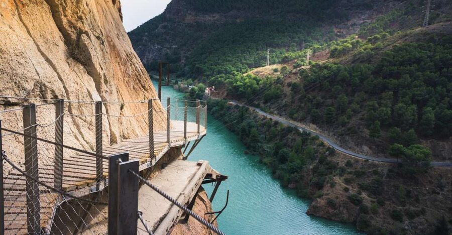 From Costa del Sol: Caminito del Rey Day Trip - Caminito del Rey in Los Gaitanes Gorge: what the walk really feels like