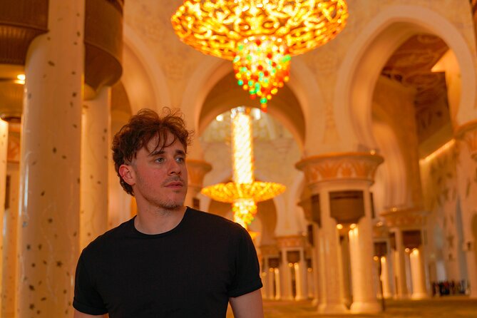 From Dubai: Abu Dhabi Full-Day Trip with Louvre & Grand Mosque - Guides make or break the pacing