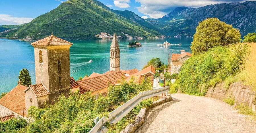 From Dubrovnik: Montenegro Day Trip - Perast: One and a Half Hours to Fall for the Waterfront
