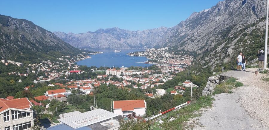 From Dubrovnik: Perast, Kotor & Budva Small-Group Day Trip - Kotor at Late Morning: How the 4-km City Walls Shape Your Free Time
