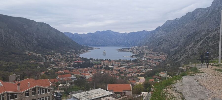 From Dubrovnik: Perast, Kotor & Budva Small-Group Day Trip - Budva Afternoon: Old Town Strolls, Beach Break, and Lunch Reality