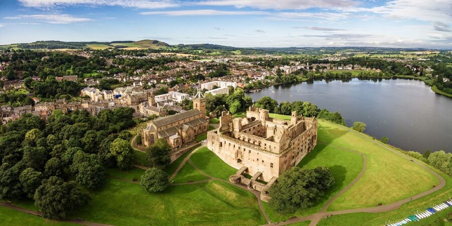 From Edinburgh: Outlander, Palaces, and Jacobites Day Trip - Doune Castle optional stop: Castle Leoch vibes in a real fortress setting