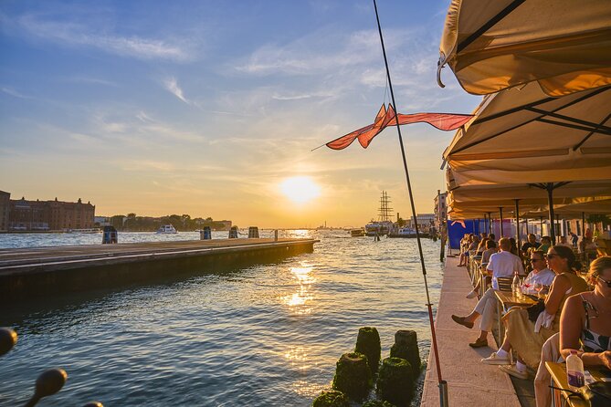 From Florence to Venice: A Day Trip to the Floating City - Optional Gondola on Canal Grande: How to Think About the Extra Cost