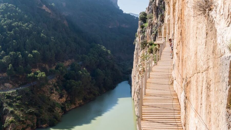 From Fuengirola: Caminito del Rey Guided Day Trip - Northern access: tunnels, the chocolate ladder, and that transparent viewpoint