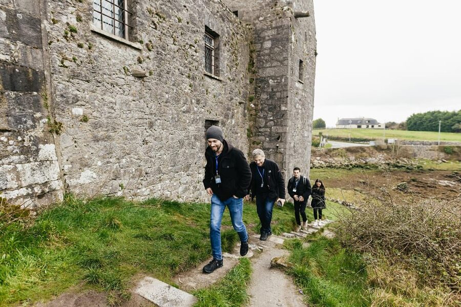 From Galway: Cliffs of Moher and The Burren Guided Day Trip - Meeting at Kinlay Hostel Galway: easy start, clear rendezvous