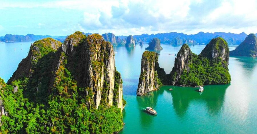 From Hanoi: Halong Bay Day Trip with Lunch and Transfers - Hanoi pickup: what to expect from the bus rhythm
