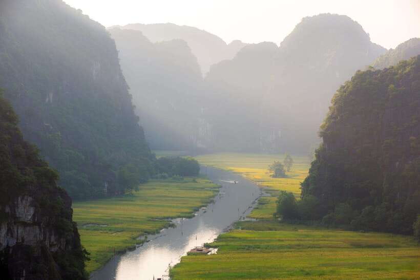 From Hanoi: Ninh Binh, Hoa Lu, Tam Coc, & Mua Cave Day-Trip - Who should book this Ninh Binh day trip (and who should skip it)