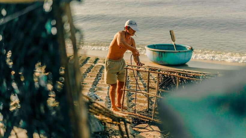 From HCM: Mui Ne Day Trip with Fairy Stream and Sand Dunes - Bai Da Ong Dia: The Quick Photo Stop That Sets Expectations