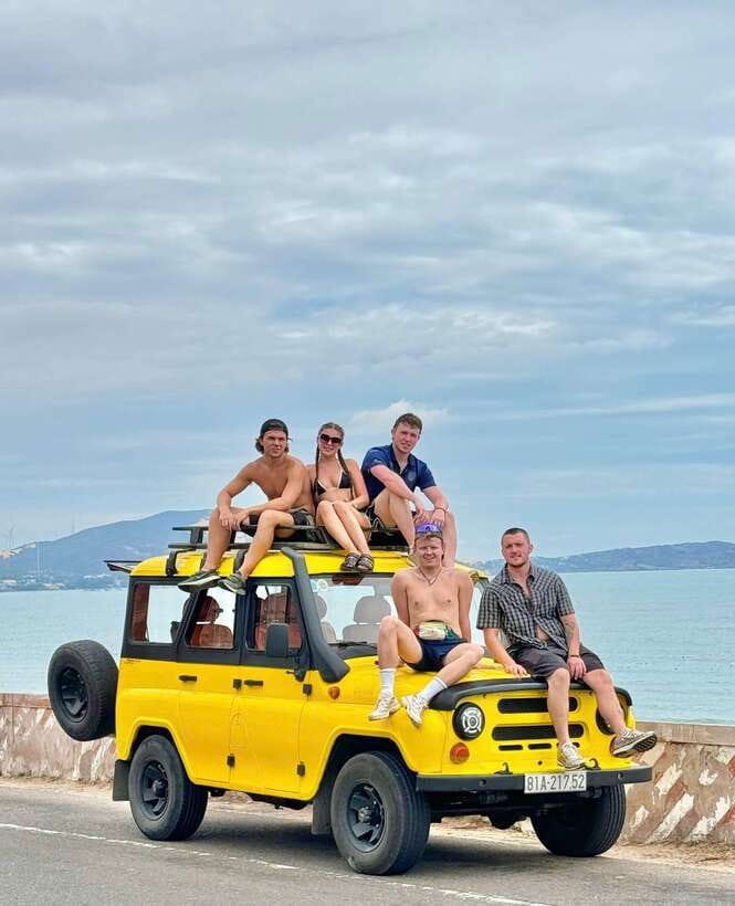 From HCM: Mui Ne Day Trip with Fairy Stream and Sand Dunes - Red Sand Dunes to White Sand Dunes: The Two-Stage Excitement