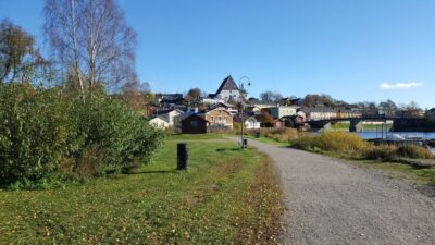 From Helsinki: Porvoo Guided Day Trip with Transportation - Door-to-door pickup and a 40-minute drive: the 4-hour rhythm