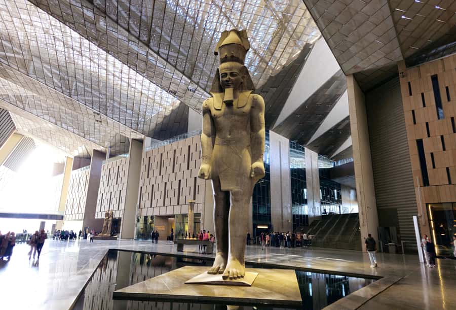 From Hurghada: Grand Egyptian Museum Pyramids Cairo Day Trip - Giza Plateau strategy: pyramids, viewpoints, and where time goes