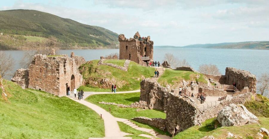 From Inverness: Loch Ness and the Highlands Day Trip - From Inverness to Loch Ness: the coach ride that sets the tone
