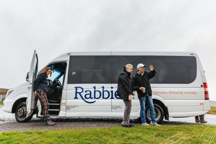 From Inverness: Loch Ness Guided Day Trip - Fort Augustus: canal photo time plus a real lunch option